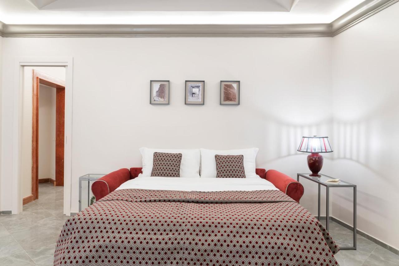 Bmga L Viapaola43 Palace Aparthotel *