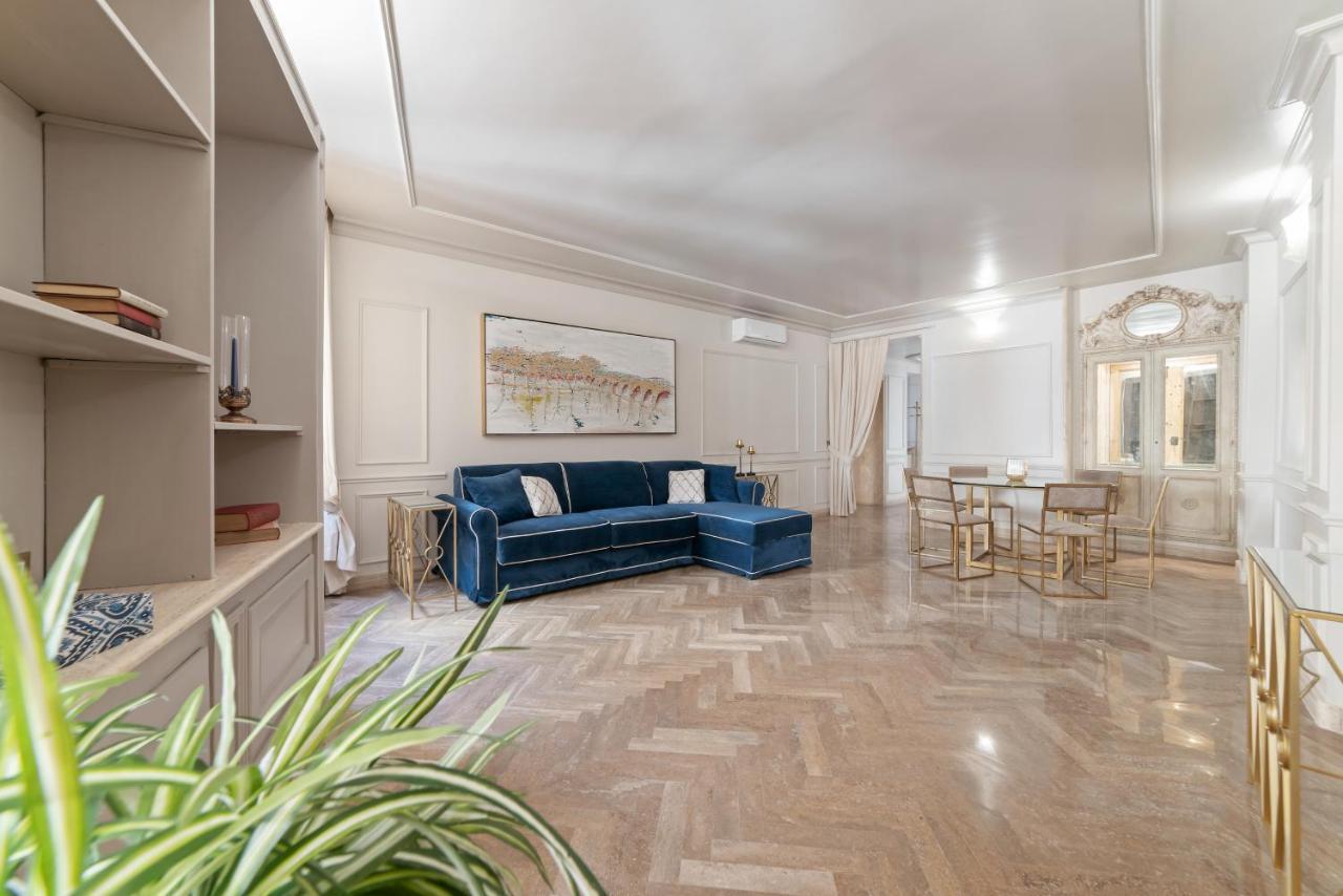 Bmga L Viapaola43 Palace Lejlighedshotel